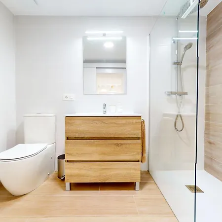 Lino By Family Homes Дения